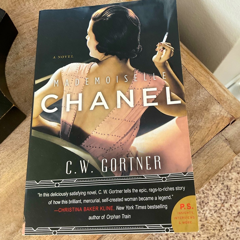 Mademoiselle Chanel Novel